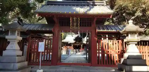 金王八幡宮の山門・神門