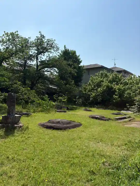 元興寺塔跡の{uncategorized: "未分類", other: "その他", undefined: "問題あり", building: "その他建物", grave: "お墓", sacred_gate: "鳥居", guardian: "狛犬", statue: "像", buddha: "仏像", history: "歴史", nature: "自然", garden: "庭園", animal: "動物", pagoda: "塔", temizu: "手水舎", mountain_gate: "山門・神門", sanctuary: "本殿・本堂", subordinate: "末社・摂社", art: "芸術", scenery: "景色", jizo: "地蔵", ema: "絵馬", goshuin: "御朱印", omikuji: "おみくじ", items: "授与品その他", amulet: "お守り", goshuincho: "御朱印帳", eats: "食事", festival: "お祭り", votive_dance: "神楽", shichigosan: "七五三参", wedding: "結婚式", experience: "体験その他", initially: "初詣", around: "周辺", anti_infection: "感染症対策"}