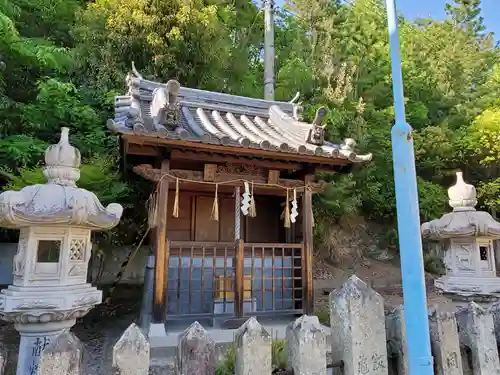 生矢神社の末社・摂社