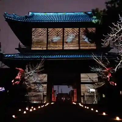 大樹寺(松安院大樹寺)の山門・神門