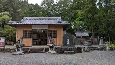 大石神社の本殿・本堂