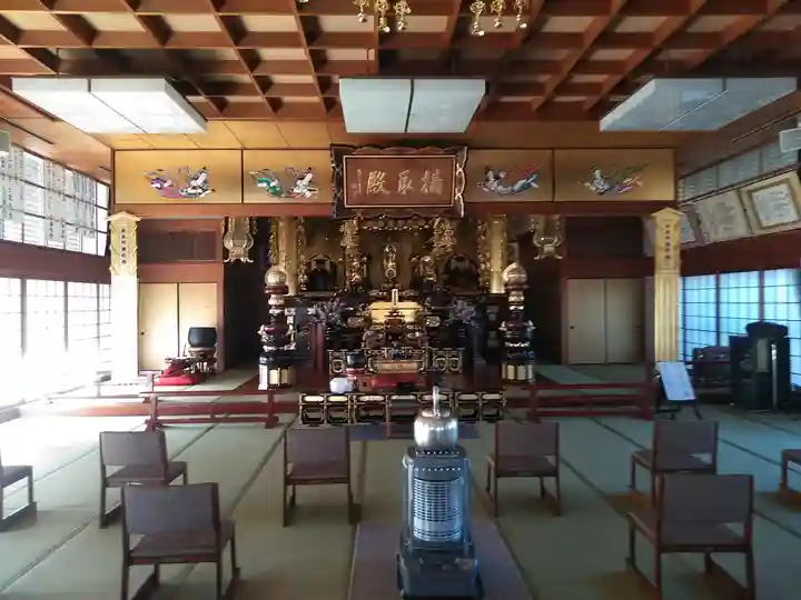東岸寺の本殿・本堂