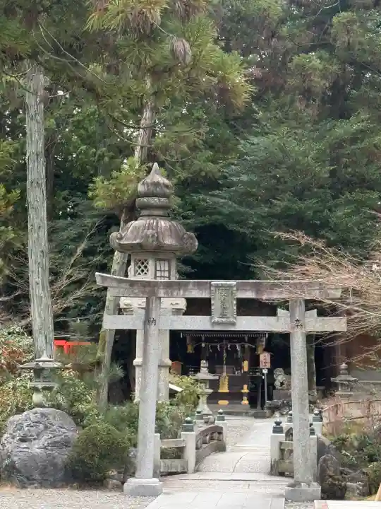 建部大社の{uncategorized: "未分類", other: "その他", undefined: "問題あり", building: "その他建物", grave: "お墓", sacred_gate: "鳥居", guardian: "狛犬", statue: "像", buddha: "仏像", history: "歴史", nature: "自然", garden: "庭園", animal: "動物", pagoda: "塔", temizu: "手水舎", mountain_gate: "山門・神門", sanctuary: "本殿・本堂", subordinate: "末社・摂社", art: "芸術", scenery: "景色", jizo: "地蔵", ema: "絵馬", goshuin: "御朱印", omikuji: "おみくじ", items: "授与品その他", amulet: "お守り", goshuincho: "御朱印帳", eats: "食事", festival: "お祭り", votive_dance: "神楽", shichigosan: "七五三参", wedding: "結婚式", experience: "体験その他", initially: "初詣", around: "周辺", anti_infection: "感染症対策"}
