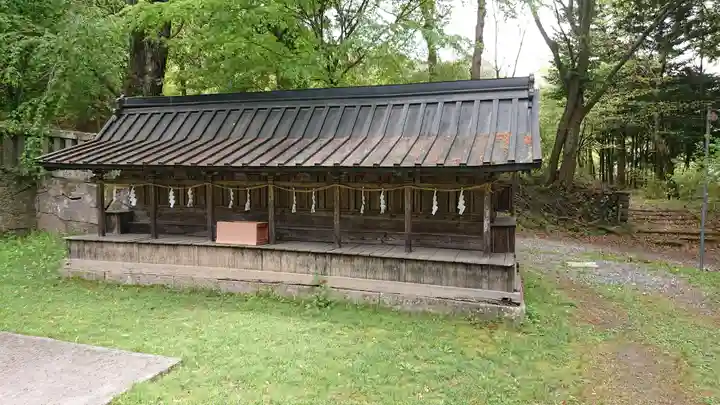 新海三社神社の末社・摂社