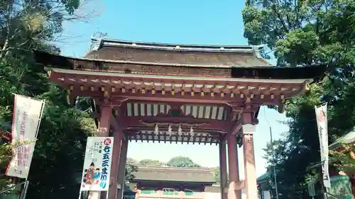 津島神社の山門・神門
