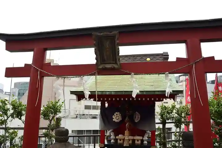 朝日稲荷神社の鳥居
