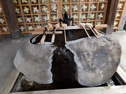 御嶽神社茅萱宮の手水舎