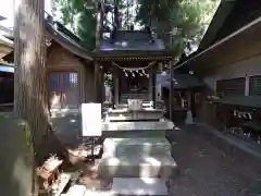 鳥谷崎神社の末社