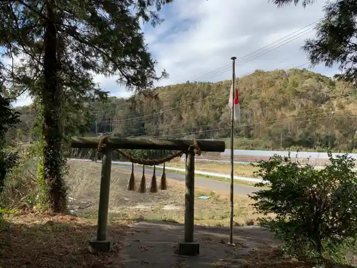 神明神社の鳥居