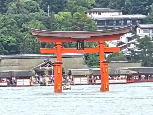 厳島神社(広島県)