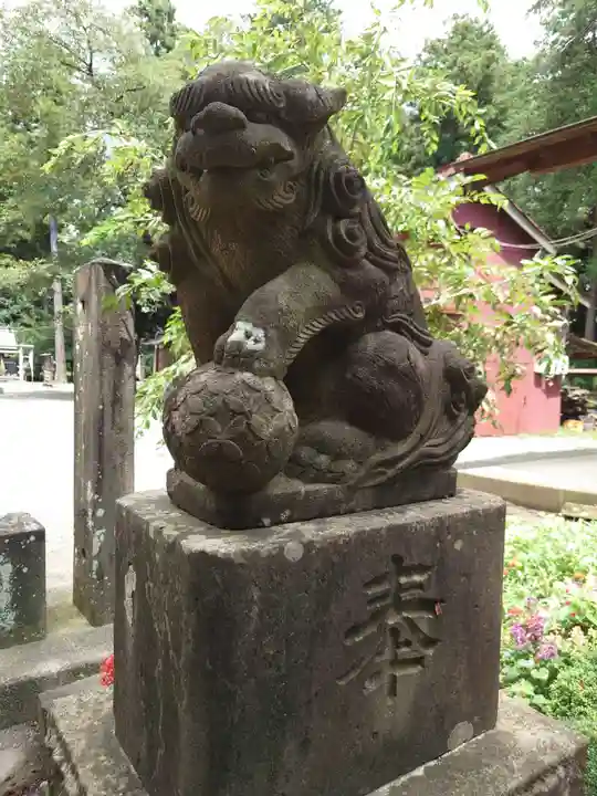 宇都母知神社の狛犬