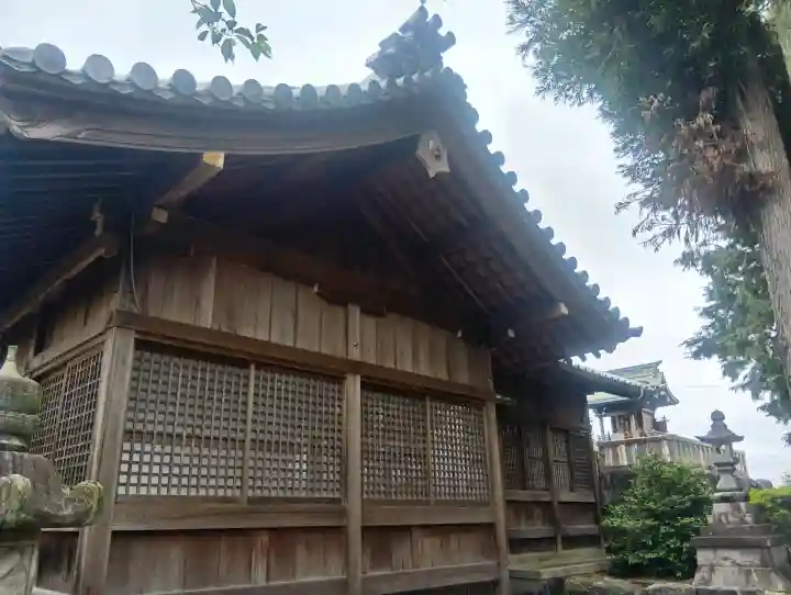 五霊神社の{uncategorized: "未分類", other: "その他", undefined: "問題あり", building: "その他建物", grave: "お墓", sacred_gate: "鳥居", guardian: "狛犬", statue: "像", buddha: "仏像", history: "歴史", nature: "自然", garden: "庭園", animal: "動物", pagoda: "塔", temizu: "手水舎", mountain_gate: "山門・神門", sanctuary: "本殿・本堂", subordinate: "末社・摂社", art: "芸術", scenery: "景色", jizo: "地蔵", ema: "絵馬", goshuin: "御朱印", omikuji: "おみくじ", items: "授与品その他", amulet: "お守り", goshuincho: "御朱印帳", eats: "食事", festival: "お祭り", votive_dance: "神楽", shichigosan: "七五三参", wedding: "結婚式", experience: "体験その他", initially: "初詣", around: "周辺", anti_infection: "感染症対策"}
