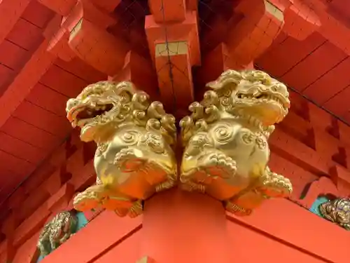 穴八幡宮の芸術