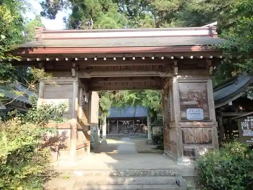 倭文神社の山門・神門