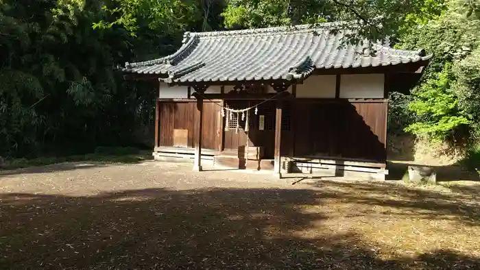 津神社の本殿