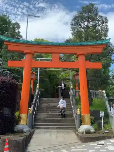 穴八幡宮の{uncategorized: "未分類", other: "その他", undefined: "問題あり", building: "その他建物", grave: "お墓", sacred_gate: "鳥居", guardian: "狛犬", statue: "像", buddha: "仏像", history: "歴史", nature: "自然", garden: "庭園", animal: "動物", pagoda: "塔", temizu: "手水舎", mountain_gate: "山門・神門", sanctuary: "本殿・本堂", subordinate: "末社・摂社", art: "芸術", scenery: "景色", jizo: "地蔵", ema: "絵馬", goshuin: "御朱印", omikuji: "おみくじ", items: "授与品その他", amulet: "お守り", goshuincho: "御朱印帳", eats: "食事", festival: "お祭り", votive_dance: "神楽", shichigosan: "七五三参", wedding: "結婚式", experience: "体験その他", initially: "初詣", around: "周辺", anti_infection: "感染症対策"}