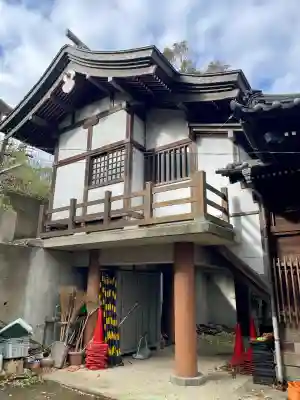 八杉神社の{uncategorized: "未分類", other: "その他", undefined: "問題あり", building: "その他建物", grave: "お墓", sacred_gate: "鳥居", guardian: "狛犬", statue: "像", buddha: "仏像", history: "歴史", nature: "自然", garden: "庭園", animal: "動物", pagoda: "塔", temizu: "手水舎", mountain_gate: "山門・神門", sanctuary: "本殿・本堂", subordinate: "末社・摂社", art: "芸術", scenery: "景色", jizo: "地蔵", ema: "絵馬", goshuin: "御朱印", omikuji: "おみくじ", items: "授与品その他", amulet: "お守り", goshuincho: "御朱印帳", eats: "食事", festival: "お祭り", votive_dance: "神楽", shichigosan: "七五三参", wedding: "結婚式", experience: "体験その他", initially: "初詣", around: "周辺", anti_infection: "感染症対策"}