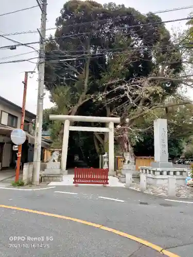 岩槻久伊豆神社の鳥居