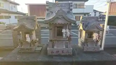 星宮神社 (山川町)の末社・摂社