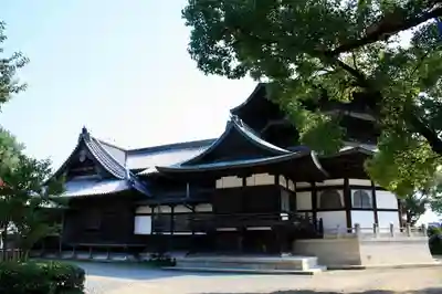 斑鳩寺の本殿・本堂