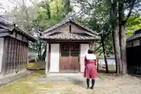 榎前八劔神社の{uncategorized: "未分類", other: "その他", undefined: "問題あり", building: "その他建物", grave: "お墓", sacred_gate: "鳥居", guardian: "狛犬", statue: "像", buddha: "仏像", history: "歴史", nature: "自然", garden: "庭園", animal: "動物", pagoda: "塔", temizu: "手水舎", mountain_gate: "山門・神門", sanctuary: "本殿・本堂", subordinate: "末社・摂社", art: "芸術", scenery: "景色", jizo: "地蔵", ema: "絵馬", goshuin: "御朱印", omikuji: "おみくじ", items: "授与品その他", amulet: "お守り", goshuincho: "御朱印帳", eats: "食事", festival: "お祭り", votive_dance: "神楽", shichigosan: "七五三参", wedding: "結婚式", experience: "体験その他", initially: "初詣", around: "周辺", anti_infection: "感染症対策"}
