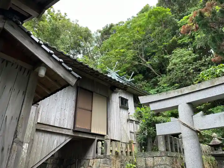 韓神新羅神社の本殿・本堂