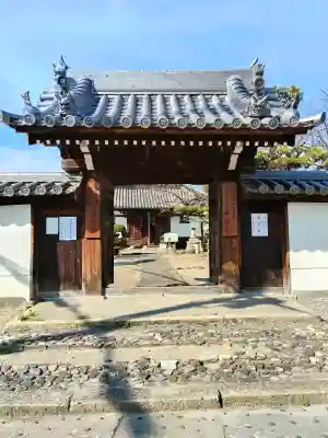華林寺の{uncategorized: "未分類", other: "その他", undefined: "問題あり", building: "その他建物", grave: "お墓", sacred_gate: "鳥居", guardian: "狛犬", statue: "像", buddha: "仏像", history: "歴史", nature: "自然", garden: "庭園", animal: "動物", pagoda: "塔", temizu: "手水舎", mountain_gate: "山門・神門", sanctuary: "本殿・本堂", subordinate: "末社・摂社", art: "芸術", scenery: "景色", jizo: "地蔵", ema: "絵馬", goshuin: "御朱印", omikuji: "おみくじ", items: "授与品その他", amulet: "お守り", goshuincho: "御朱印帳", eats: "食事", festival: "お祭り", votive_dance: "神楽", shichigosan: "七五三参", wedding: "結婚式", experience: "体験その他", initially: "初詣", around: "周辺", anti_infection: "感染症対策"}