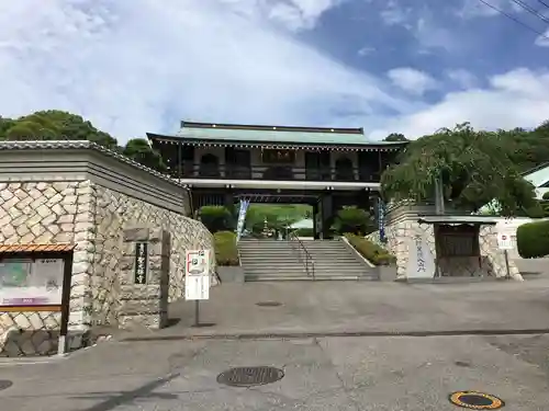 聖光寺の建物その他