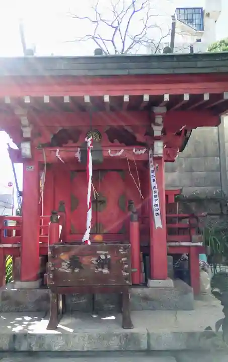亀塚稲荷神社の本殿・本堂