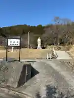 涌泉寺の{uncategorized: "未分類", other: "その他", undefined: "問題あり", building: "その他建物", grave: "お墓", sacred_gate: "鳥居", guardian: "狛犬", statue: "像", buddha: "仏像", history: "歴史", nature: "自然", garden: "庭園", animal: "動物", pagoda: "塔", temizu: "手水舎", mountain_gate: "山門・神門", sanctuary: "本殿・本堂", subordinate: "末社・摂社", art: "芸術", scenery: "景色", jizo: "地蔵", ema: "絵馬", goshuin: "御朱印", omikuji: "おみくじ", items: "授与品その他", amulet: "お守り", goshuincho: "御朱印帳", eats: "食事", festival: "お祭り", votive_dance: "神楽", shichigosan: "七五三参", wedding: "結婚式", experience: "体験その他", initially: "初詣", around: "周辺", anti_infection: "感染症対策"}