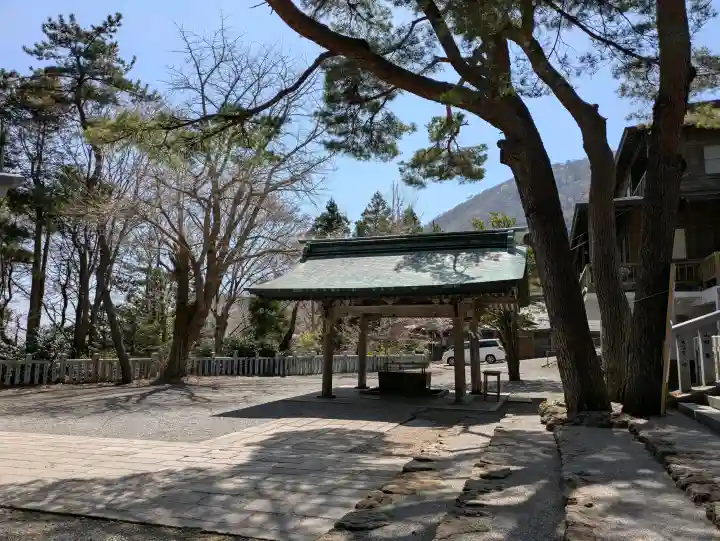 函館八幡宮の{uncategorized: "未分類", other: "その他", undefined: "問題あり", building: "その他建物", grave: "お墓", sacred_gate: "鳥居", guardian: "狛犬", statue: "像", buddha: "仏像", history: "歴史", nature: "自然", garden: "庭園", animal: "動物", pagoda: "塔", temizu: "手水舎", mountain_gate: "山門・神門", sanctuary: "本殿・本堂", subordinate: "末社・摂社", art: "芸術", scenery: "景色", jizo: "地蔵", ema: "絵馬", goshuin: "御朱印", omikuji: "おみくじ", items: "授与品その他", amulet: "お守り", goshuincho: "御朱印帳", eats: "食事", festival: "お祭り", votive_dance: "神楽", shichigosan: "七五三参", wedding: "結婚式", experience: "体験その他", initially: "初詣", around: "周辺", anti_infection: "感染症対策"}