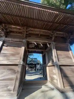溝口竃門神社の{uncategorized: "未分類", other: "その他", undefined: "問題あり", building: "その他建物", grave: "お墓", sacred_gate: "鳥居", guardian: "狛犬", statue: "像", buddha: "仏像", history: "歴史", nature: "自然", garden: "庭園", animal: "動物", pagoda: "塔", temizu: "手水舎", mountain_gate: "山門・神門", sanctuary: "本殿・本堂", subordinate: "末社・摂社", art: "芸術", scenery: "景色", jizo: "地蔵", ema: "絵馬", goshuin: "御朱印", omikuji: "おみくじ", items: "授与品その他", amulet: "お守り", goshuincho: "御朱印帳", eats: "食事", festival: "お祭り", votive_dance: "神楽", shichigosan: "七五三参", wedding: "結婚式", experience: "体験その他", initially: "初詣", around: "周辺", anti_infection: "感染症対策"}