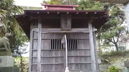 三峰神社の本殿