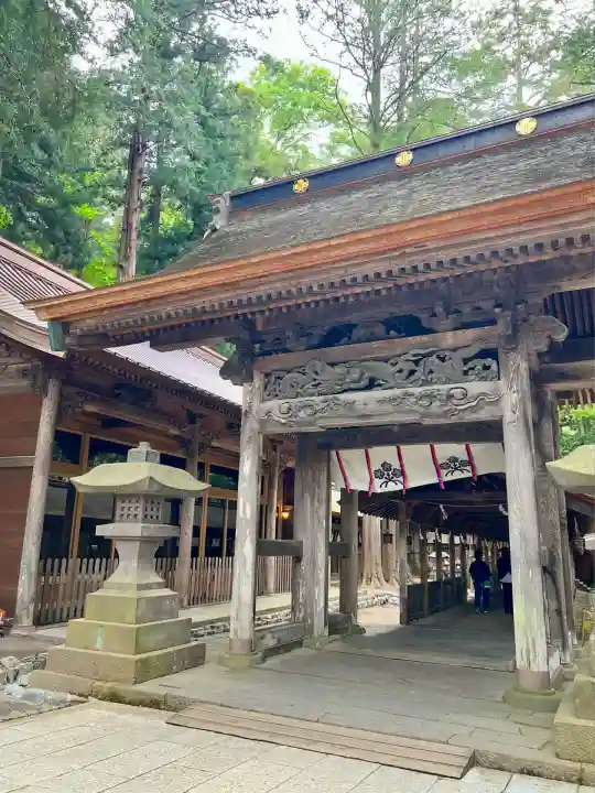 諏訪大社(長野県)