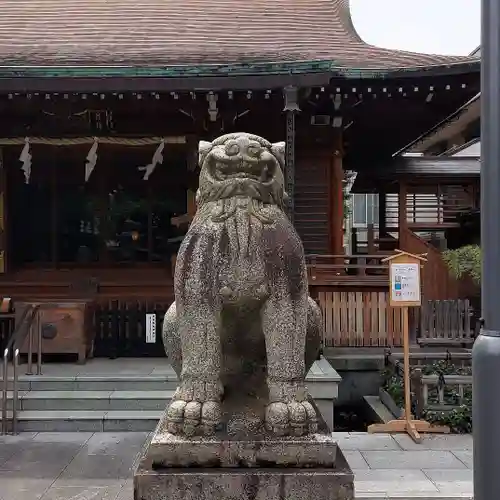 鎧神社の狛犬