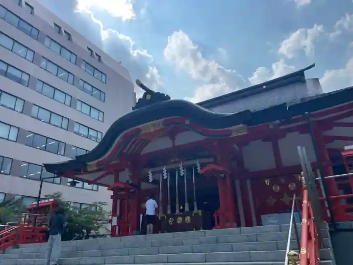 花園神社の本殿・本堂