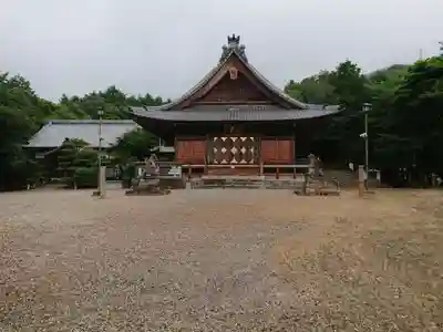 石山神社の本殿・本堂