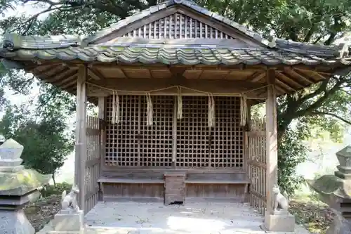 稲荷神社の本殿