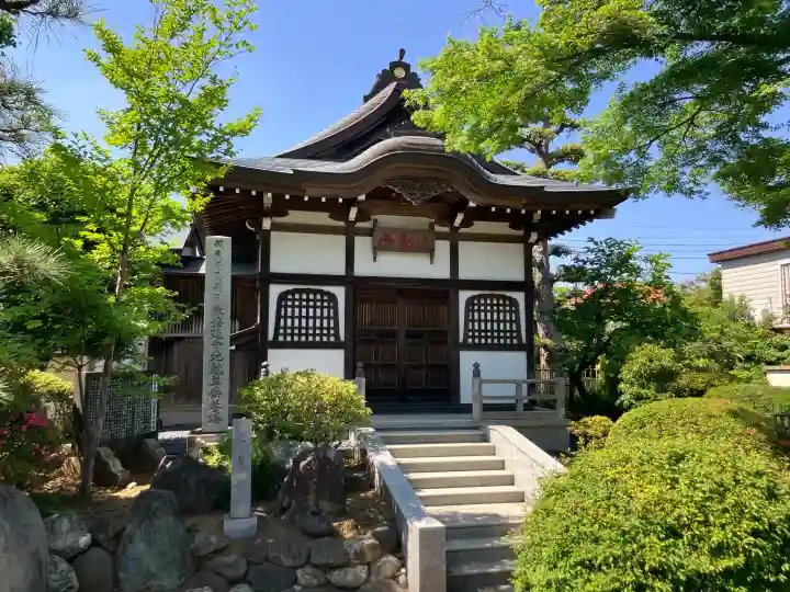 泉養寺の{uncategorized: "未分類", other: "その他", undefined: "問題あり", building: "その他建物", grave: "お墓", sacred_gate: "鳥居", guardian: "狛犬", statue: "像", buddha: "仏像", history: "歴史", nature: "自然", garden: "庭園", animal: "動物", pagoda: "塔", temizu: "手水舎", mountain_gate: "山門・神門", sanctuary: "本殿・本堂", subordinate: "末社・摂社", art: "芸術", scenery: "景色", jizo: "地蔵", ema: "絵馬", goshuin: "御朱印", omikuji: "おみくじ", items: "授与品その他", amulet: "お守り", goshuincho: "御朱印帳", eats: "食事", festival: "お祭り", votive_dance: "神楽", shichigosan: "七五三参", wedding: "結婚式", experience: "体験その他", initially: "初詣", around: "周辺", anti_infection: "感染症対策"}