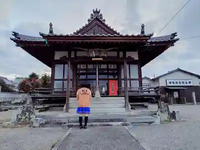 楢本神社の本殿・本堂