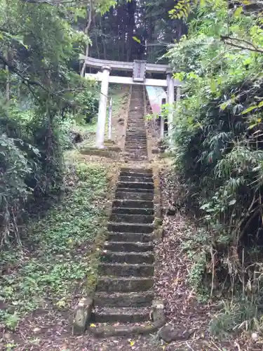近津神社の鳥居