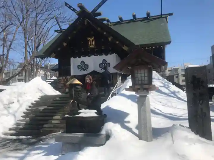 札幌諏訪神社の本殿・本堂