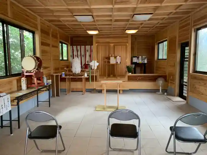 足手荒神 甲斐神社の本殿・本堂