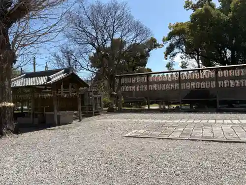 與杼神社の{uncategorized: "未分類", other: "その他", undefined: "問題あり", building: "その他建物", grave: "お墓", sacred_gate: "鳥居", guardian: "狛犬", statue: "像", buddha: "仏像", history: "歴史", nature: "自然", garden: "庭園", animal: "動物", pagoda: "塔", temizu: "手水舎", mountain_gate: "山門・神門", sanctuary: "本殿・本堂", subordinate: "末社・摂社", art: "芸術", scenery: "景色", jizo: "地蔵", ema: "絵馬", goshuin: "御朱印", omikuji: "おみくじ", items: "授与品その他", amulet: "お守り", goshuincho: "御朱印帳", eats: "食事", festival: "お祭り", votive_dance: "神楽", shichigosan: "七五三参", wedding: "結婚式", experience: "体験その他", initially: "初詣", around: "周辺", anti_infection: "感染症対策"}