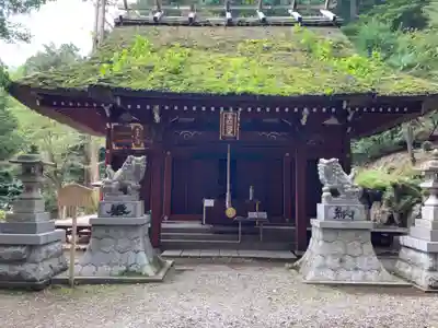 八王寺の本殿・本堂