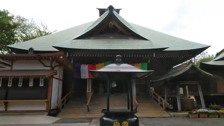 弘明寺の本殿・本堂