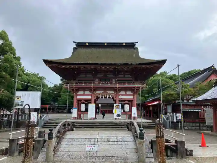津島神社の山門・神門
