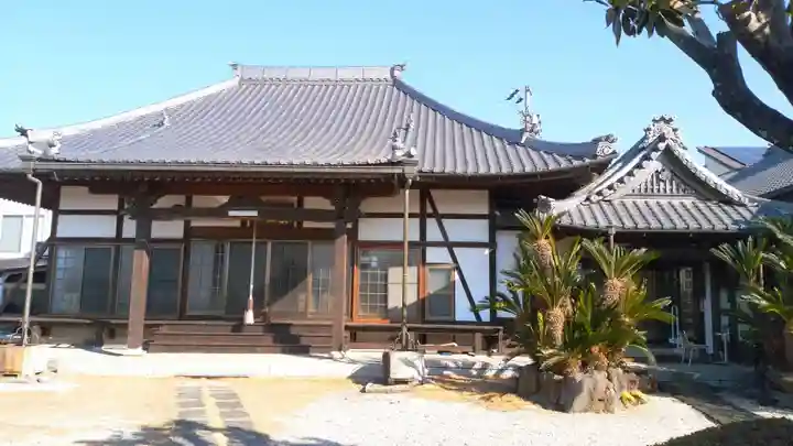 信谷院の本殿・本堂