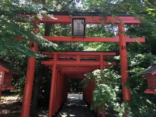 御霊神社本宮の末社