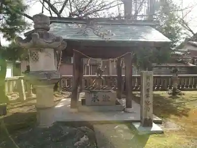 神明神社の手水舎